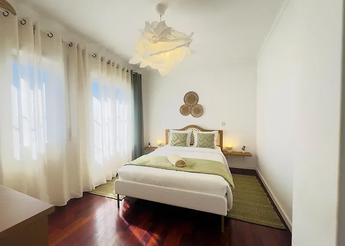 Casa Campos - Refresh - 2-bedroom *